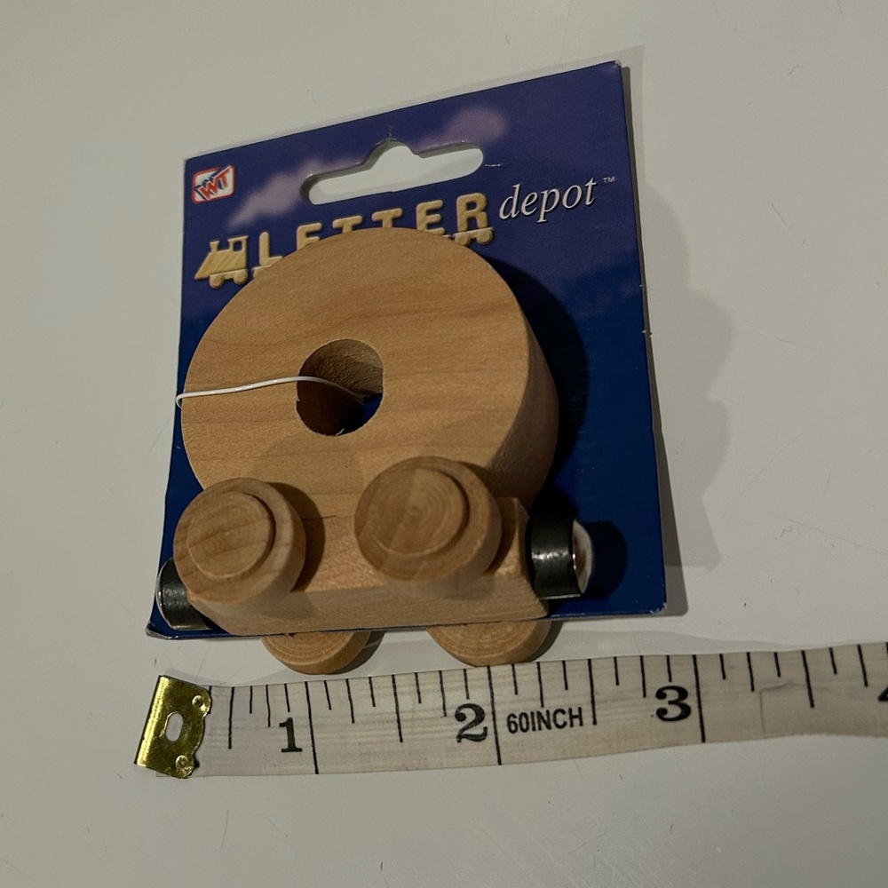Westrim Crafts Wood Letter O Magnetic Train - Picture 5 of 6
